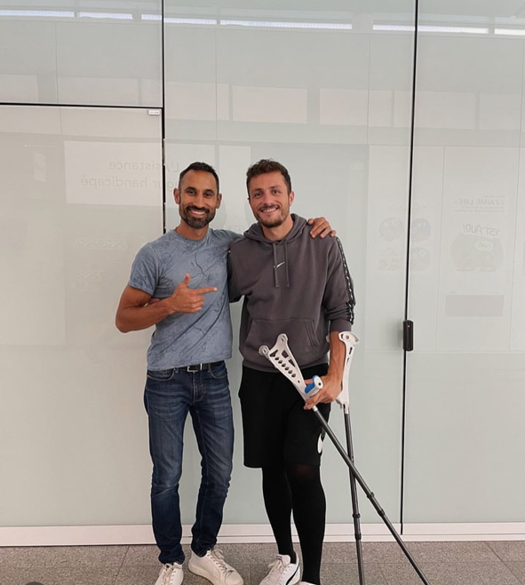 Pierre Lemonnier Red Star avec l'ostéopathe Lémard-Flavien Mourey Andrézieux-Bouthéon